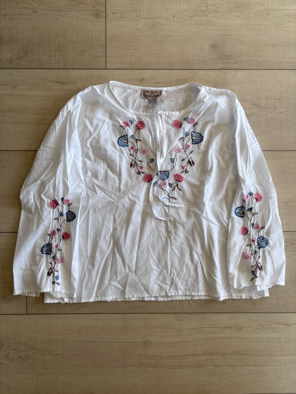 New Direction Plus Boho Embroidered White Peasant Top Pink & Blue Flowers 1X